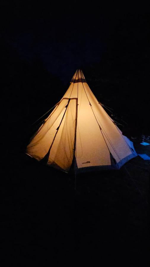 Отель Glamping Fluffy Horns - Glempings Pukainie Ragi Плиеньциемс Экстерьер фото