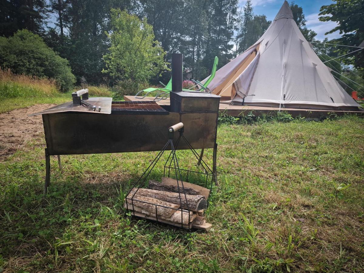 Отель Glamping Fluffy Horns - Glempings Pukainie Ragi Плиеньциемс Экстерьер фото